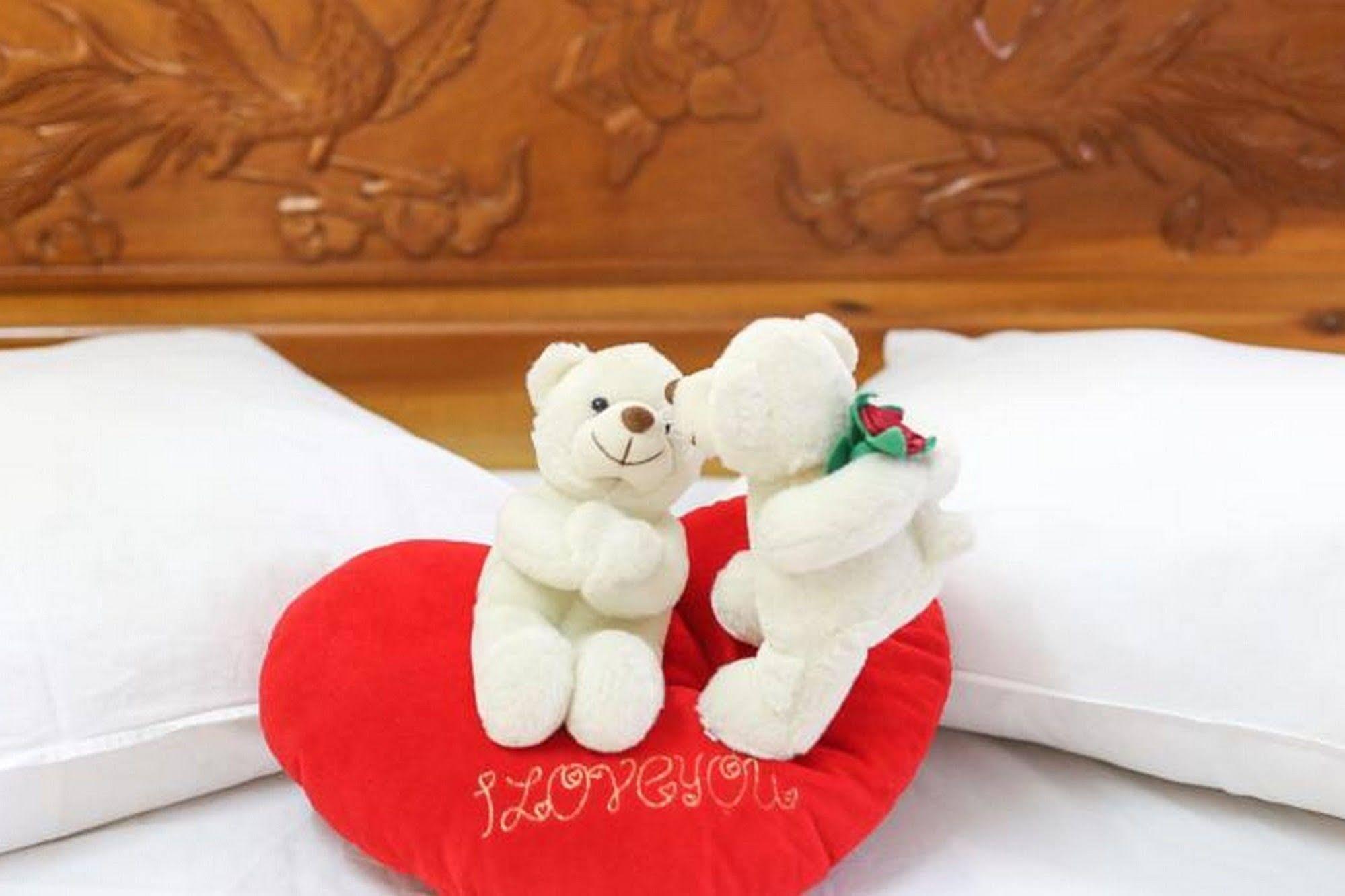 Hoang Trinh Hotel Hội An Buitenkant foto