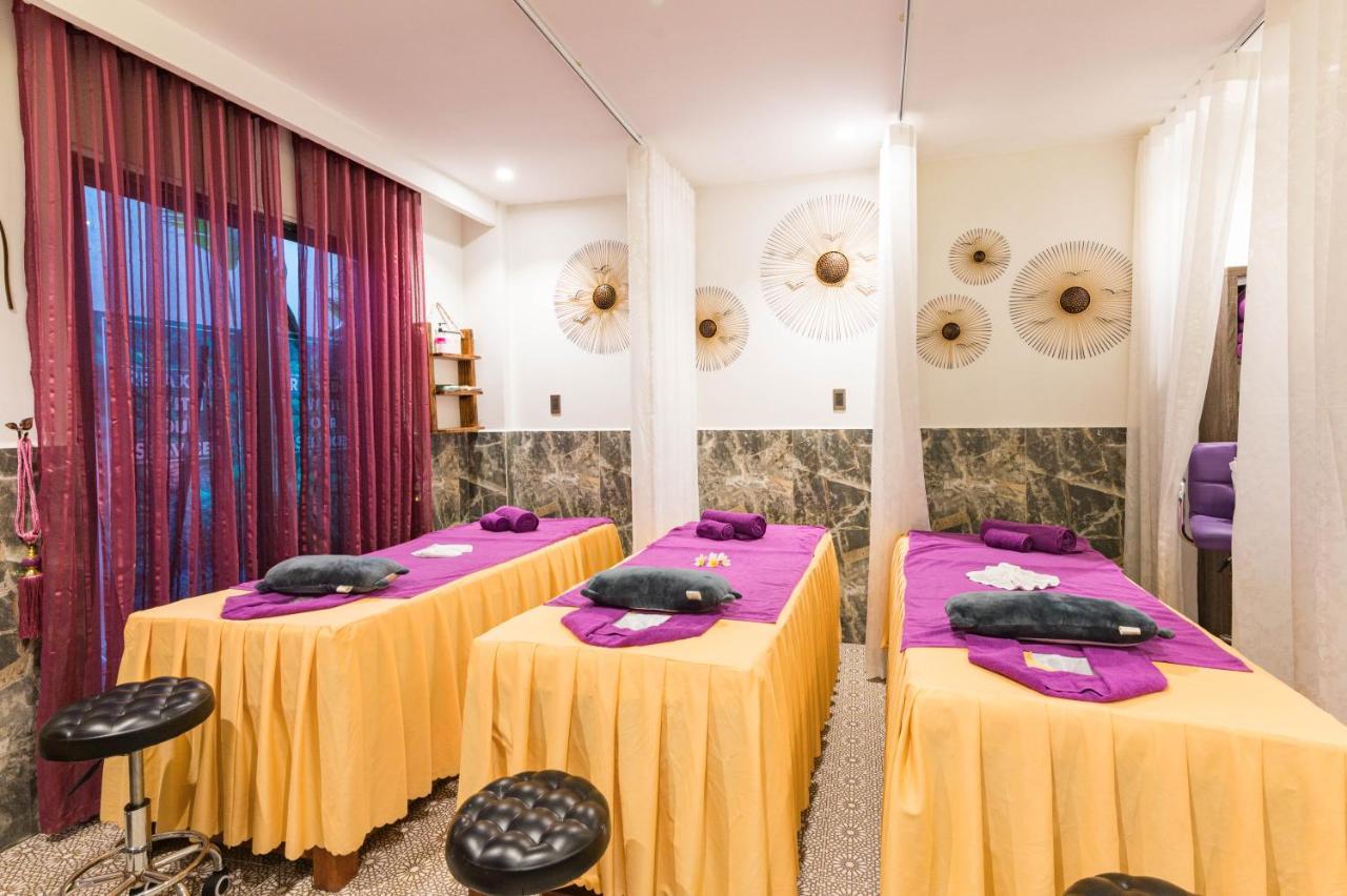 Hoang Trinh Hotel Hội An Buitenkant foto
